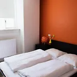 Sleep In Heaven * København