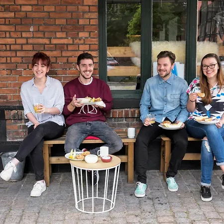 Sleep In Heaven Hostal