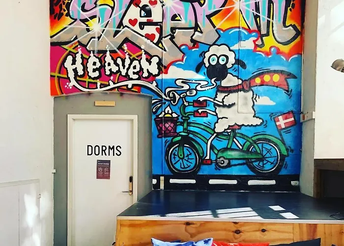 Sleep In Heaven Hostal *