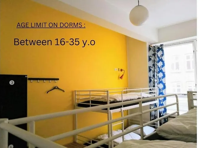 Sleep In Heaven Hostal *